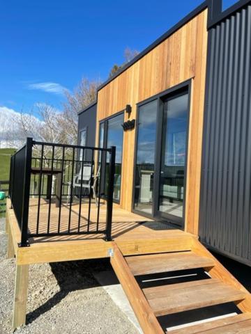 Boutique Tiny House - Te Anau Country Accommodation Exterior photo